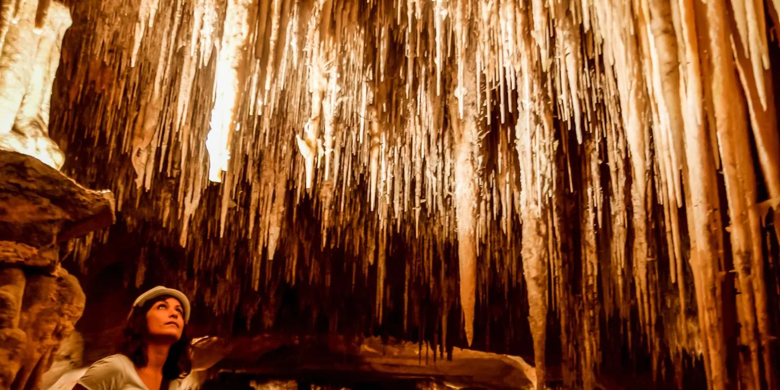 Alcudia: Caves of Drach Tour from the North with Boat Trip